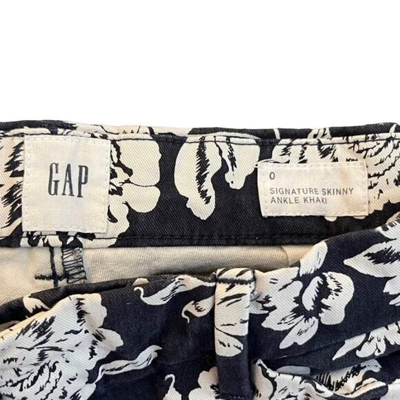 GAP Floral Slim Ankle Pants - Picture 2 of 4